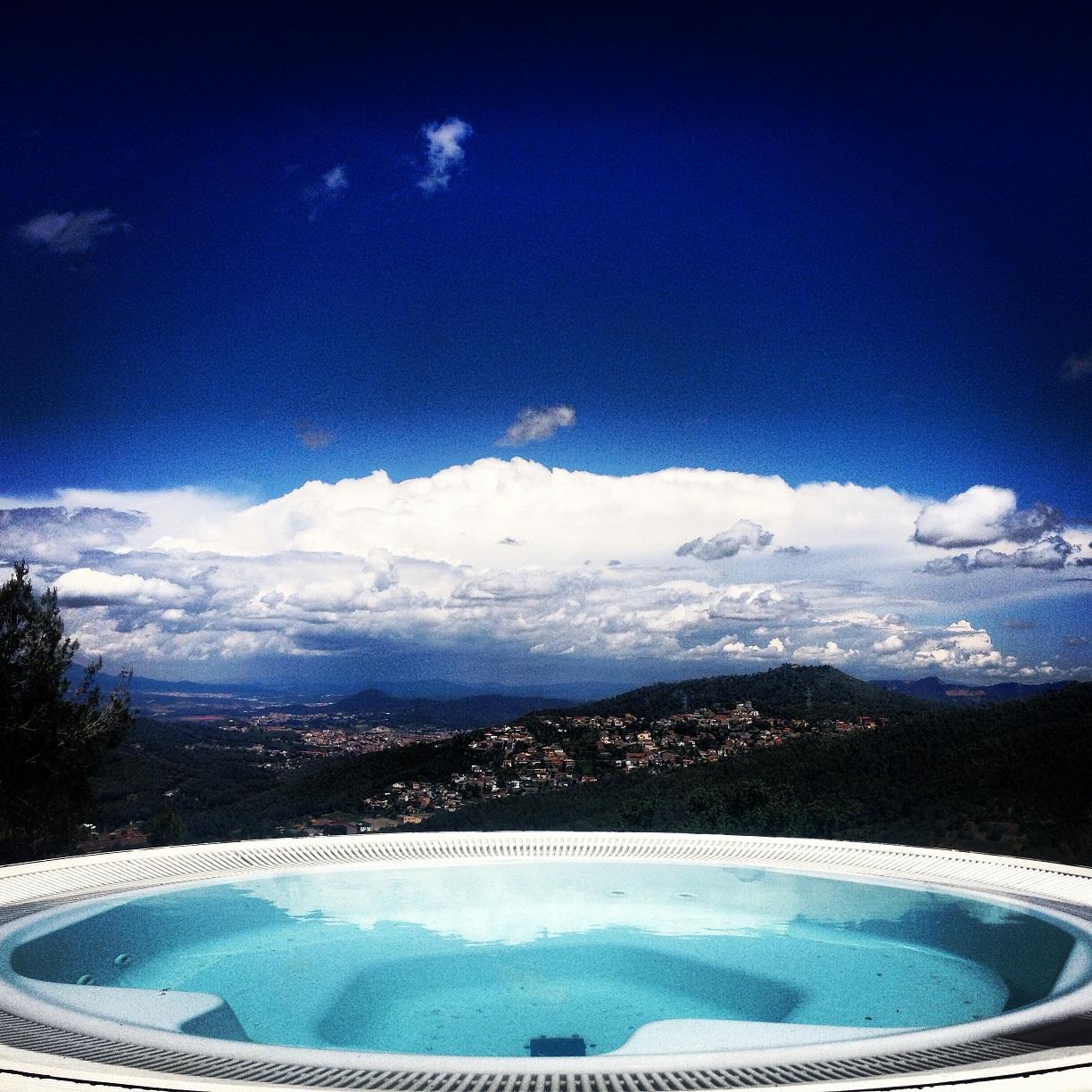 Отель Petit Mirador Torrelles De Llobregat Экстерьер фото