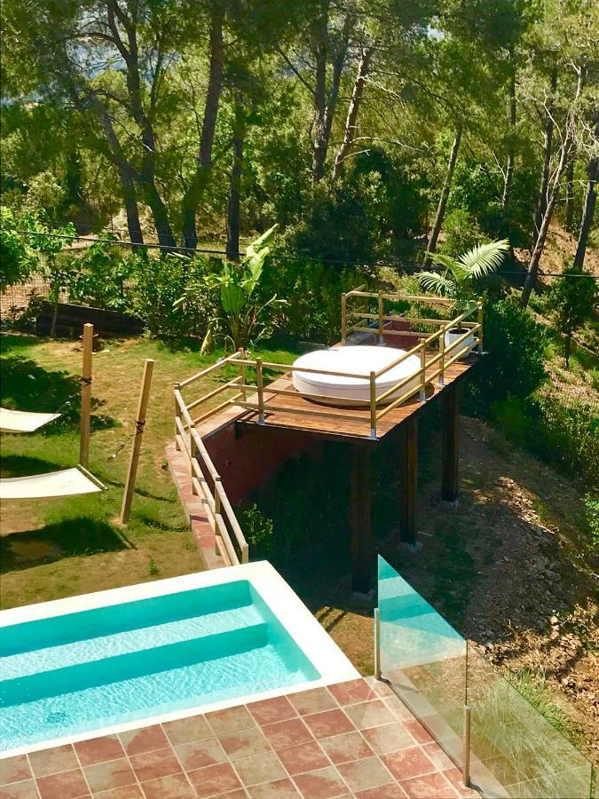 Отель Petit Mirador Torrelles De Llobregat Экстерьер фото